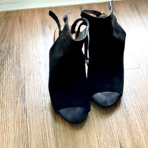 Black (with gold/chrome closures) Fashion Nova Booties